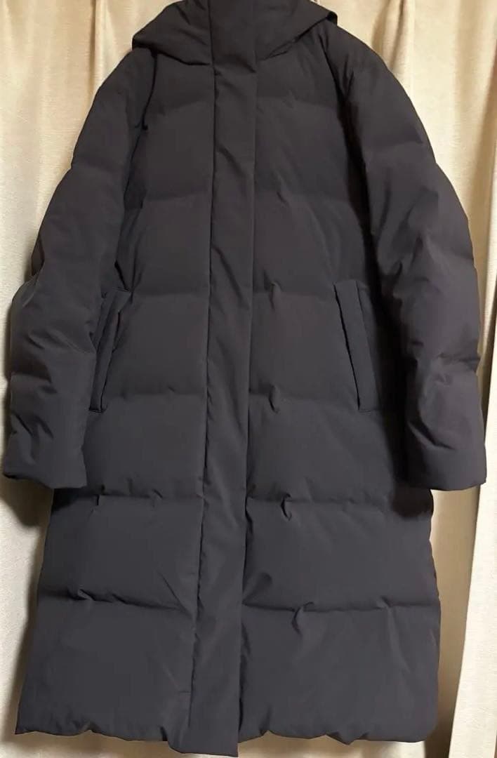 今季　ユニクロ　シームレスダウンロングコート＋　L