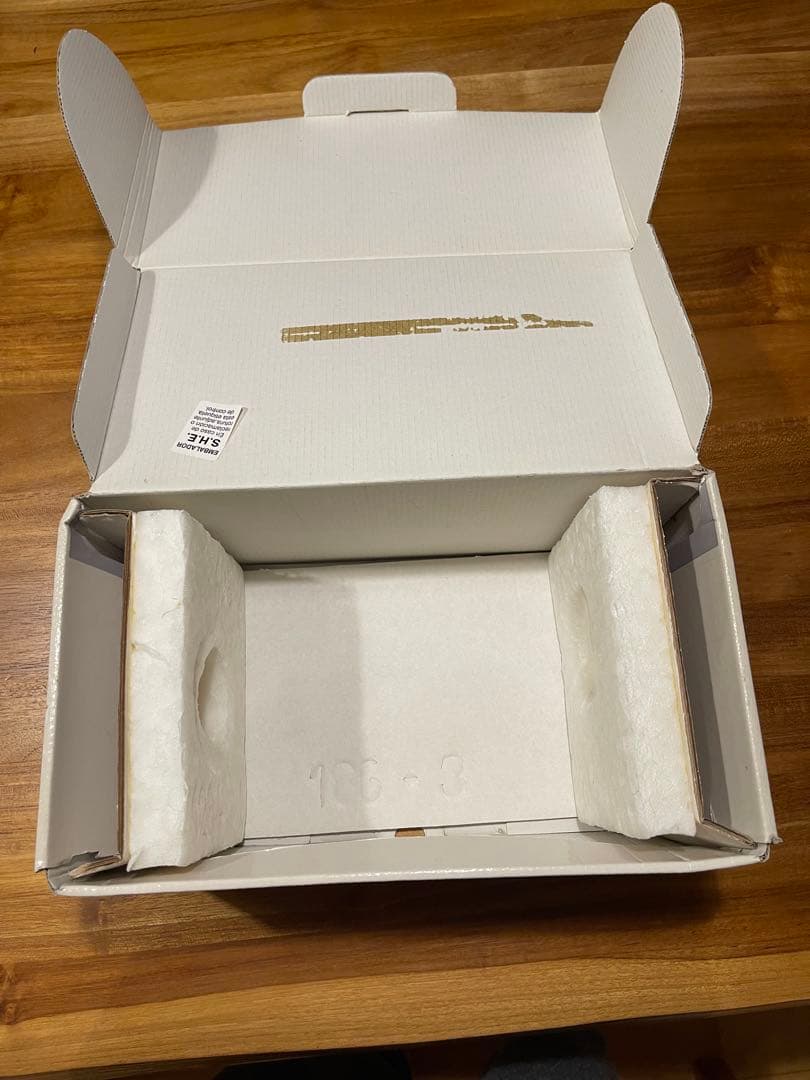 リヤドロ LLADRO スカートに花いっぱい フィギュリン 少女