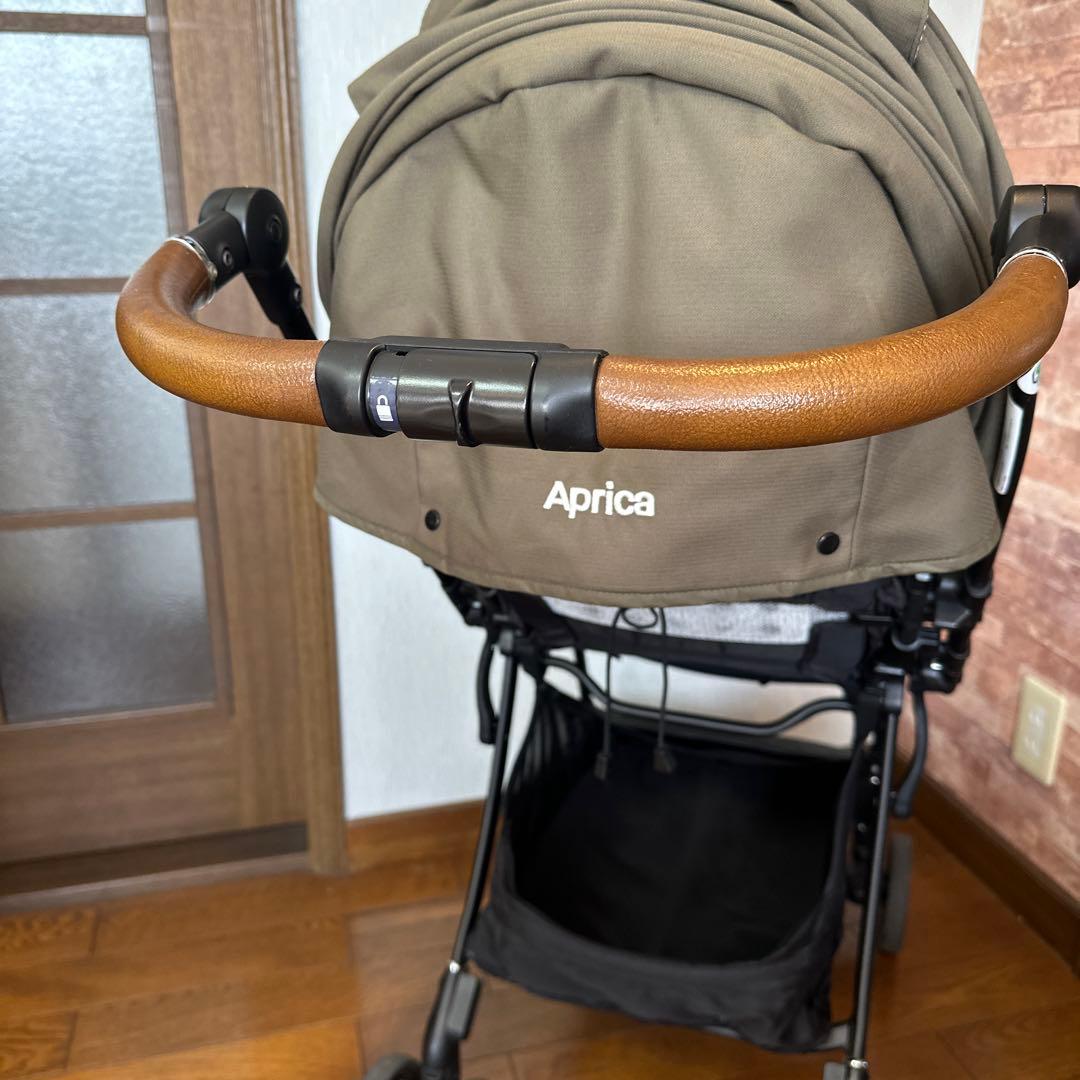 綺麗⭕️アップリカ　 ラクーナビッテ　クッション 限定カラー