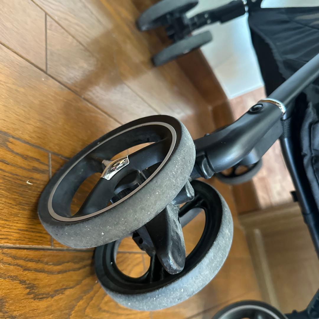 綺麗⭕️アップリカ　 ラクーナビッテ　クッション 限定カラー