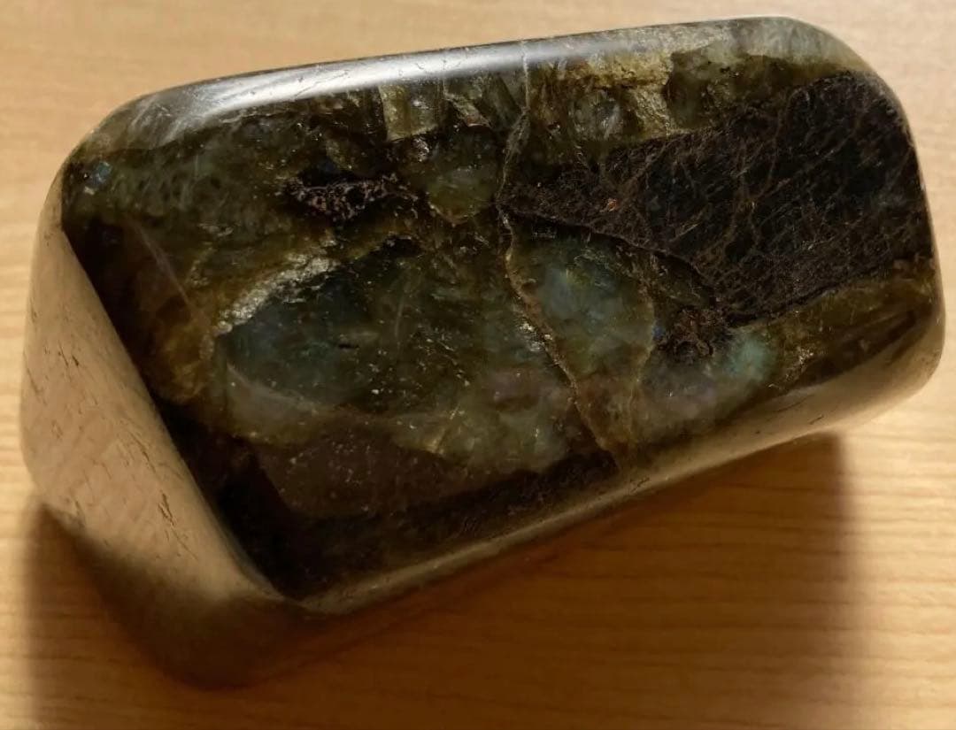 ラブラドライト924g 特大 マダガスカル産 ブルーシラー強 磨き