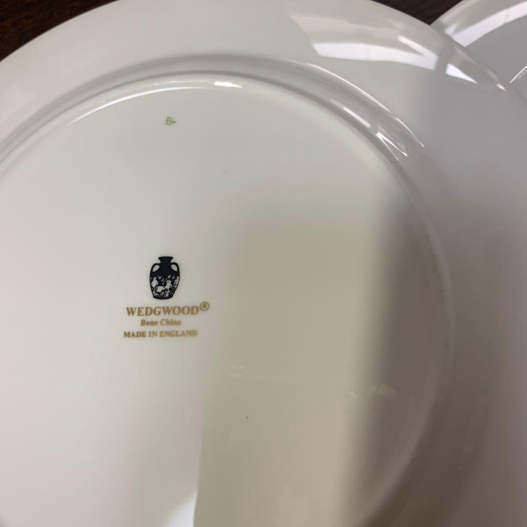 お値下げ☆極美品☆ウェッジウッドコロンビアパウダールビー20.5cmプレート2枚