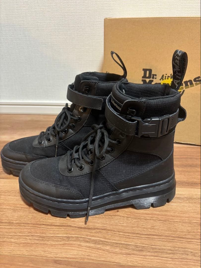 Dr. Martens COMBS TECH ミリタリーブーツ
