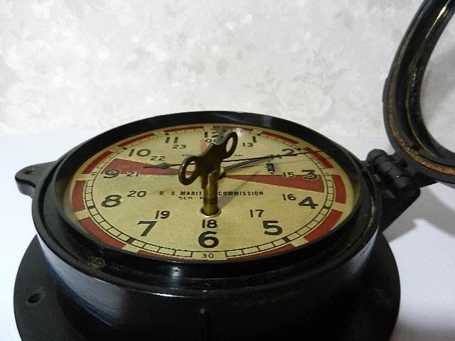 米国チェルシー社１９４０年代製ゼンマイ式船舶時計（「米国海事委員会」名入り）