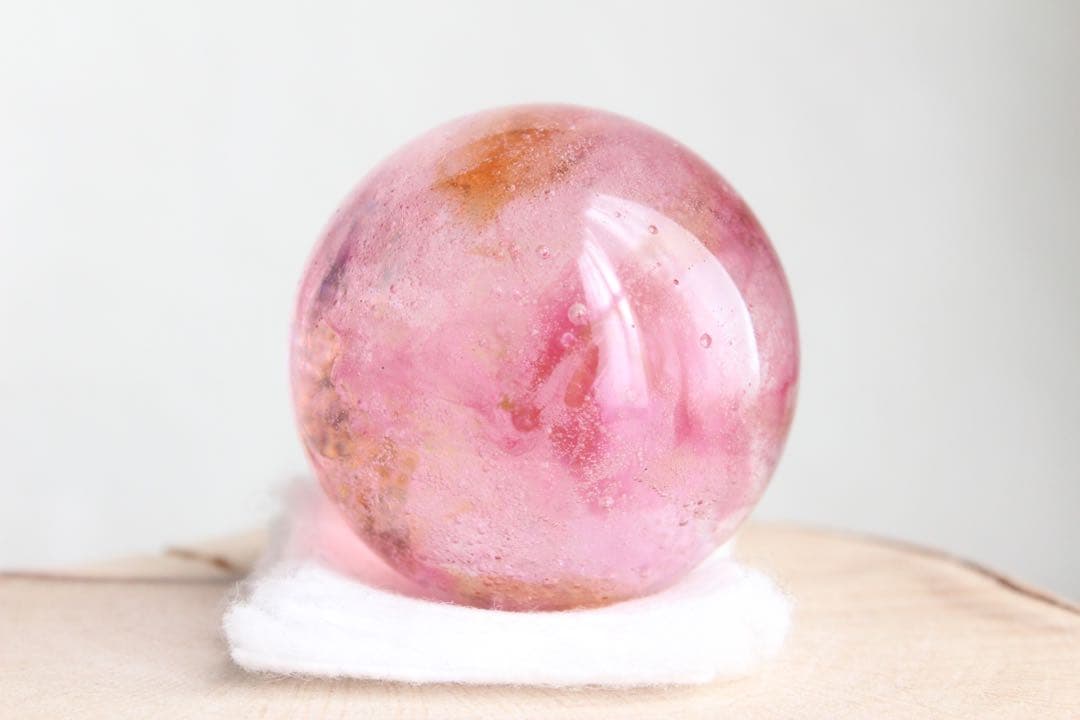 【訳あり】シエラネバダ産アンダラクリスタル　スフィア　マルチカラー（ピンク系）