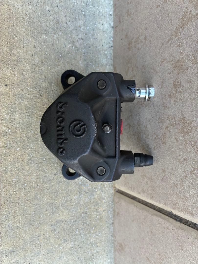 brembo 旧カニ　84mブレーキキャリパー ブラック