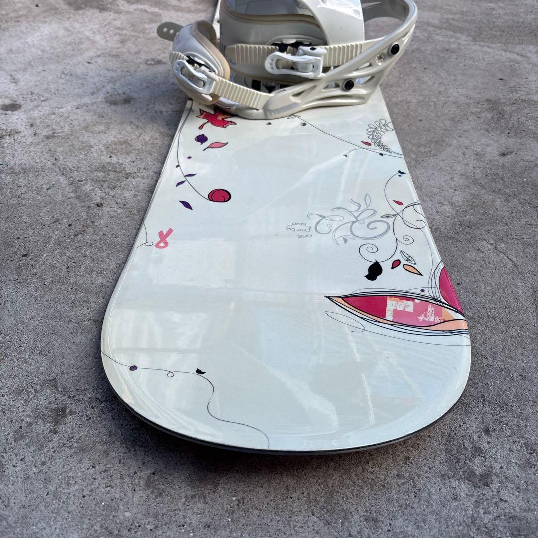 FLUX 花柄ビンディング ホワイト