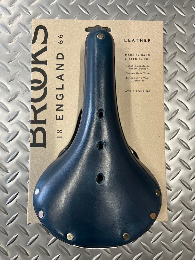 BROOKS B17 限定カラー TEAL