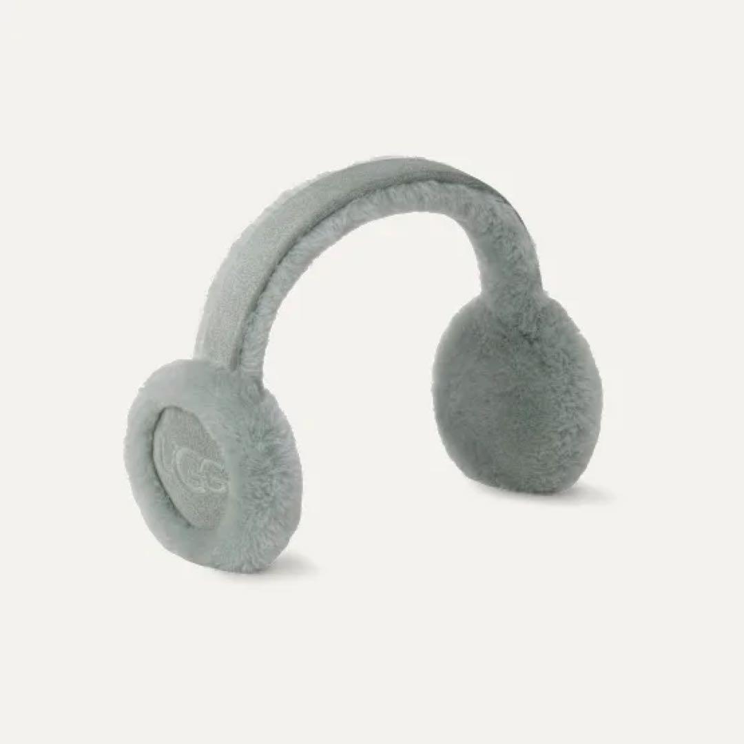 ugg イヤーマフ　Sheepskin Embroidery Earmuff