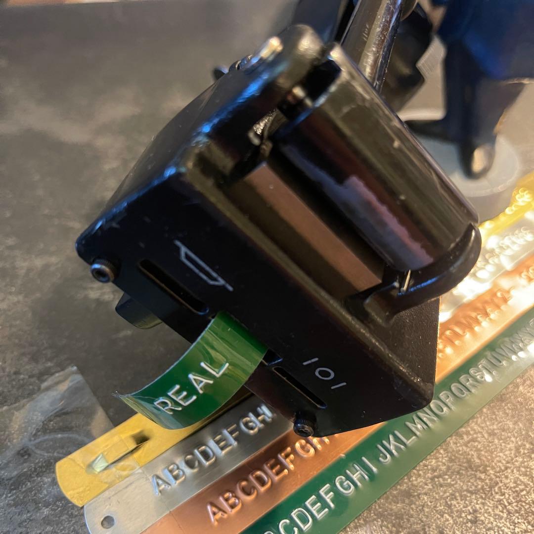 ■製品保証■【傷あり機関良】DYMO RHINO M1011ダイモ 186-10