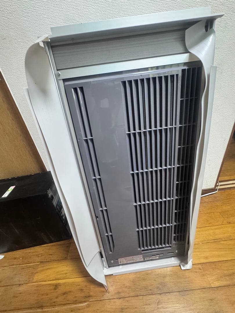 窓用エアコン 冷暖房両用 リモコン付き枠付きKAW1606 2021年手渡し可能