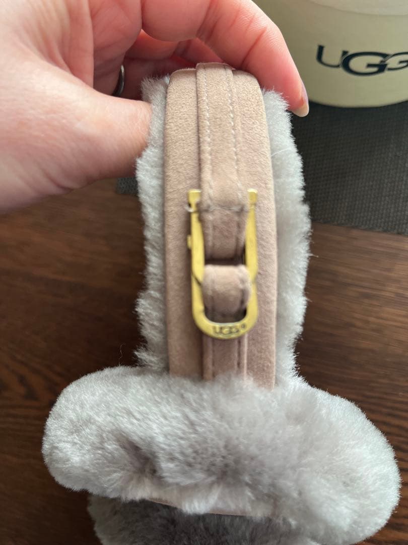 UGG イヤーマフ　耳あて
