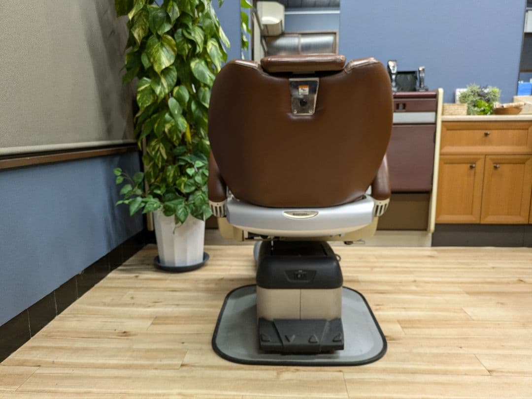 ★Yamazaki★理容椅子　バーバーチェアー　ブラウン　不具合ありません