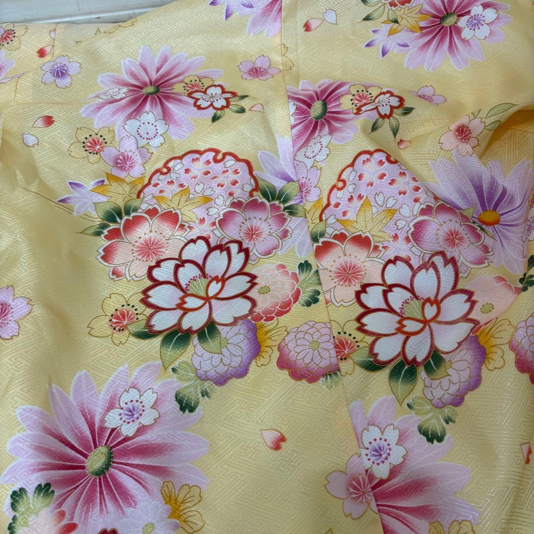 七五三七歳‼️完全フルセット‼️薄イエローに花々キラキラ‼️お家からは揃えるなし