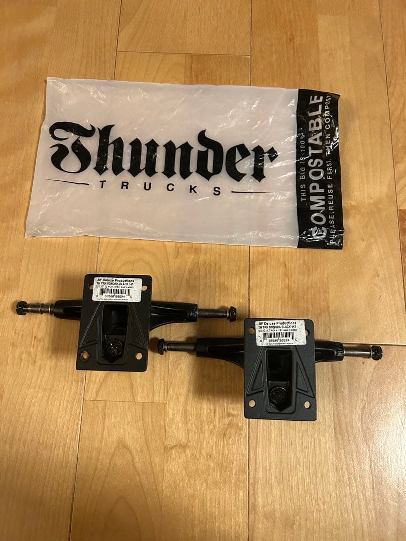 【新品・未使用】Thunder Trucks Sonora Black 145