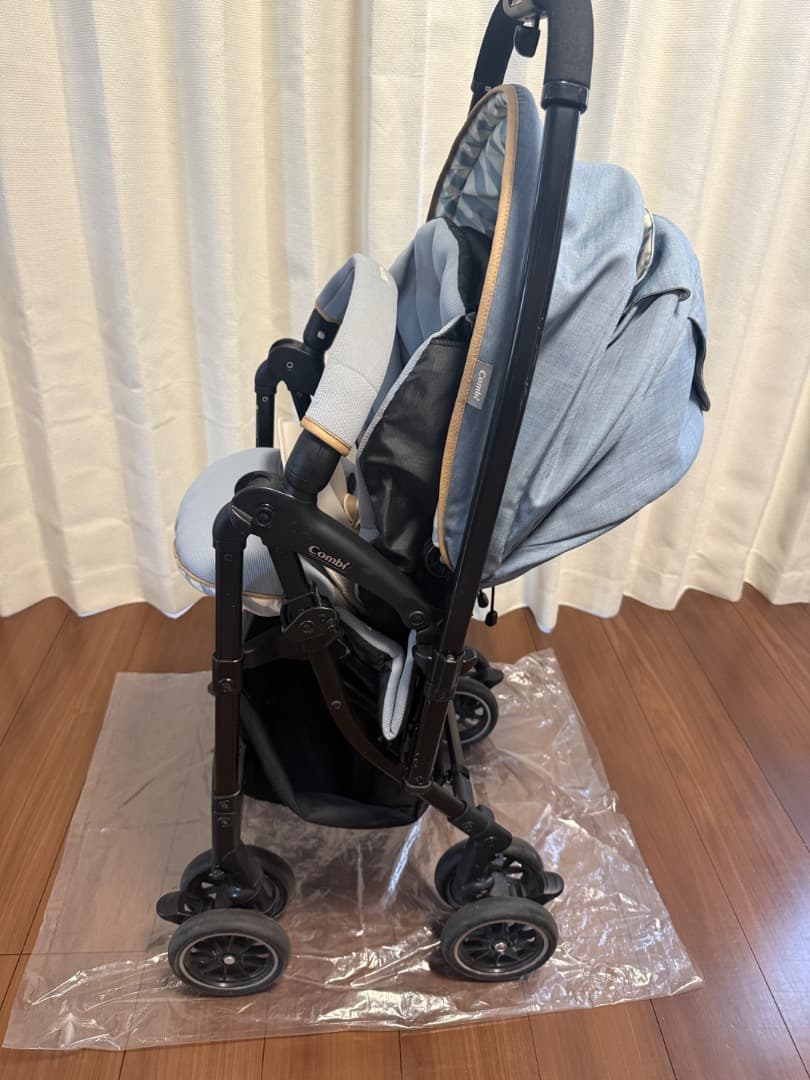 ベビーカー メチャカルハンディオート４キャス　コンビ