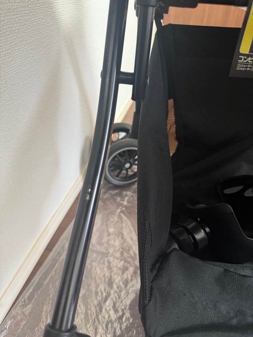 ベビーカー メチャカルハンディオート４キャス　コンビ