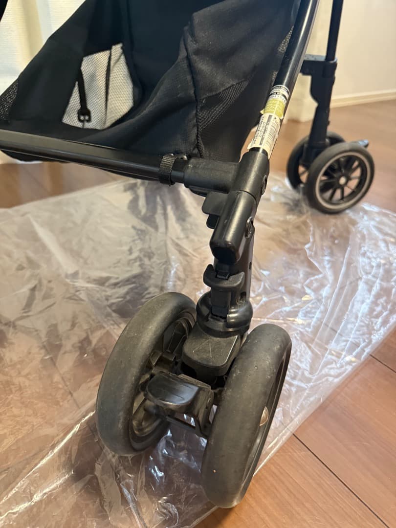 ベビーカー メチャカルハンディオート４キャス　コンビ