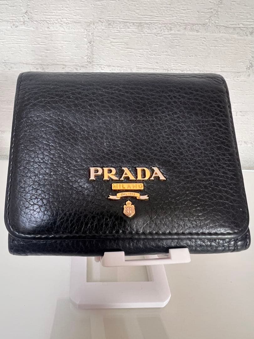 PRADA プラダ　3つ折り財布　財布