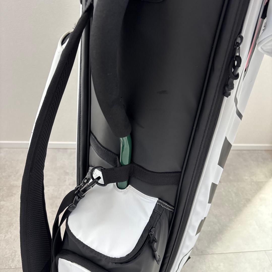 アディダス　コードカオスキャディバッグ 8.5型 軽量 ホワイト