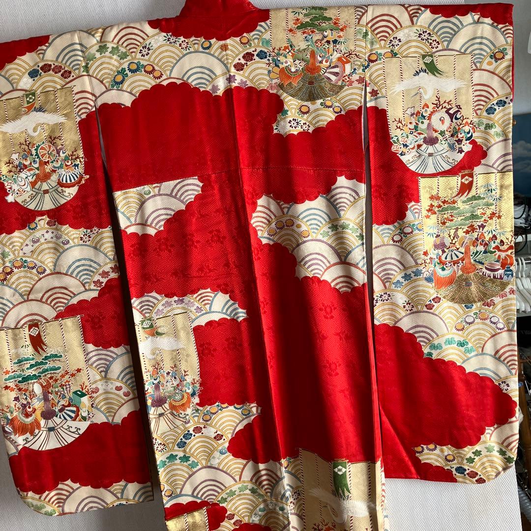赤色系の振袖
