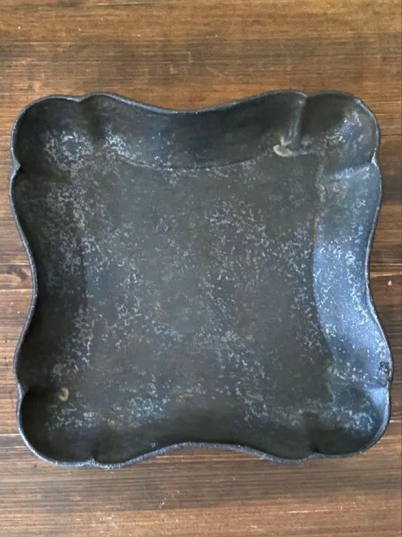 安福由美子　錆F皿