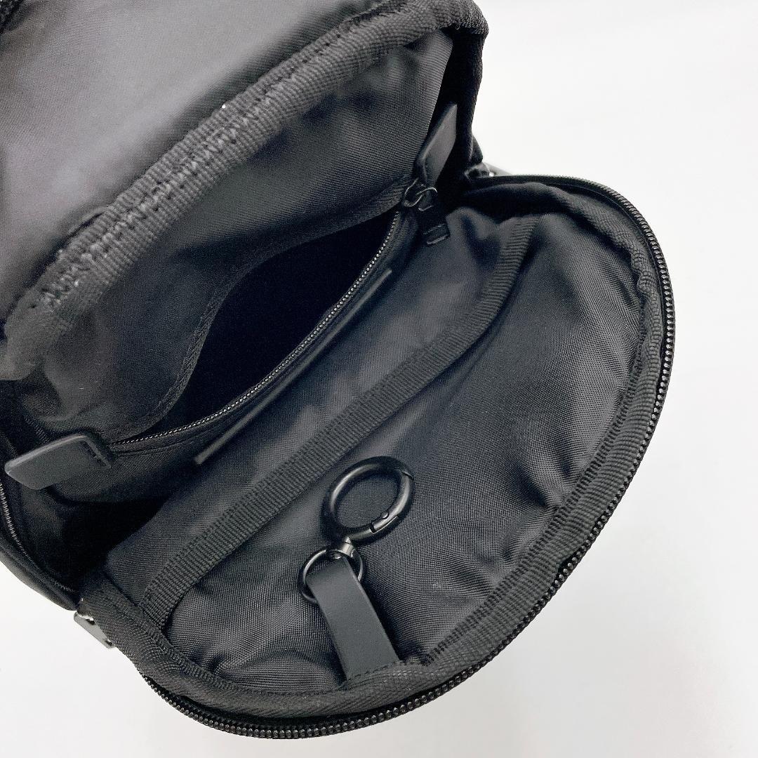 美品 DIESEL RUTENYO ボディバッグ ワンショルダーブラックf418