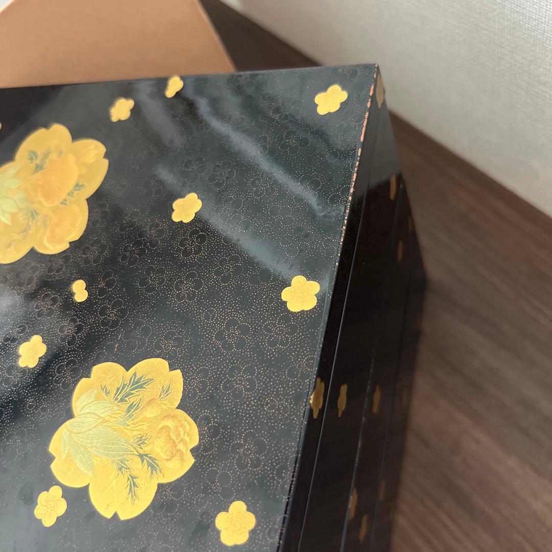 重箱　宮本産業 花友禅　5.0三段重　黒