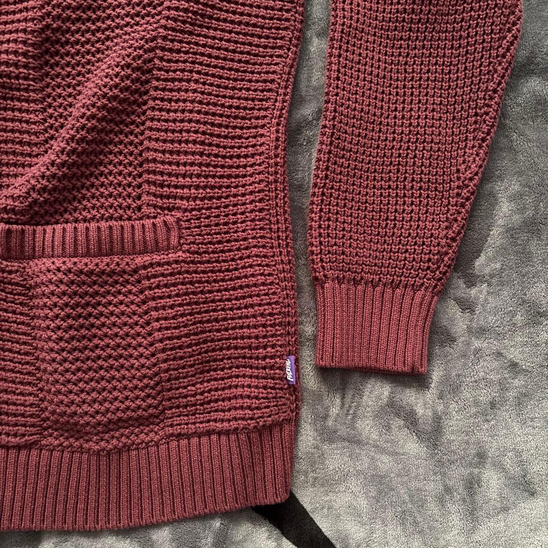 FUCKING AWESOME LIBRARY SWEATER ピンズ付き