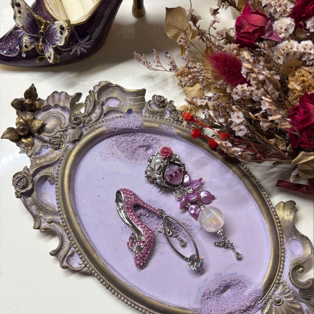 199 ブローチシリーズピンクビジュー付きヒール　ピアスorイヤリング