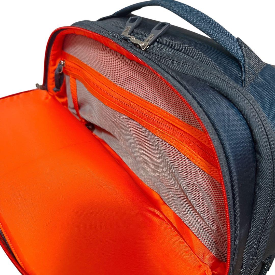 THULE Subterra Carry-On キャリーケース 2輪 ネイビー