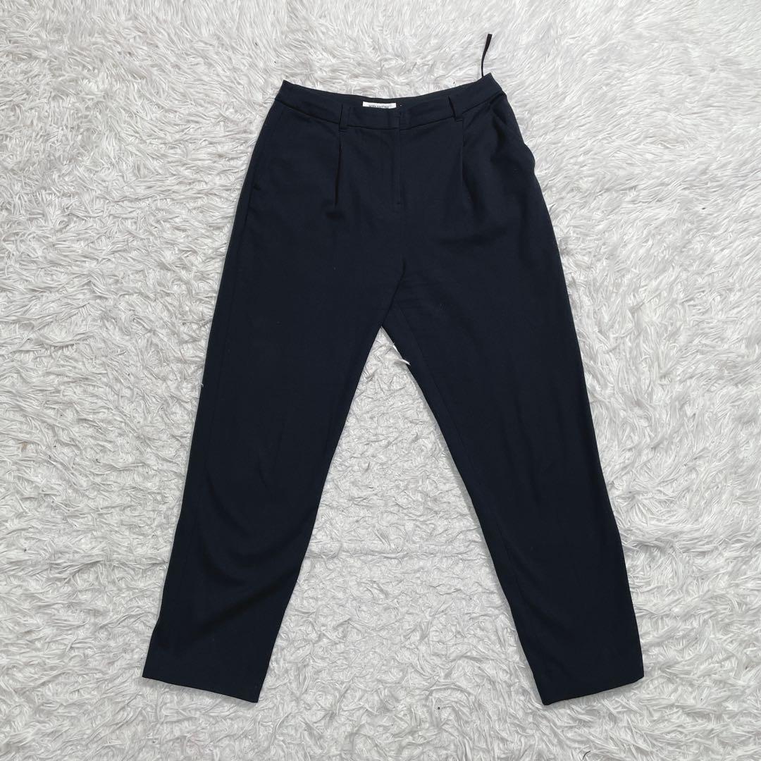 ナチュラルビューティベーシック　ノーカラー　セットアップ　スーツ　ネイビー　M