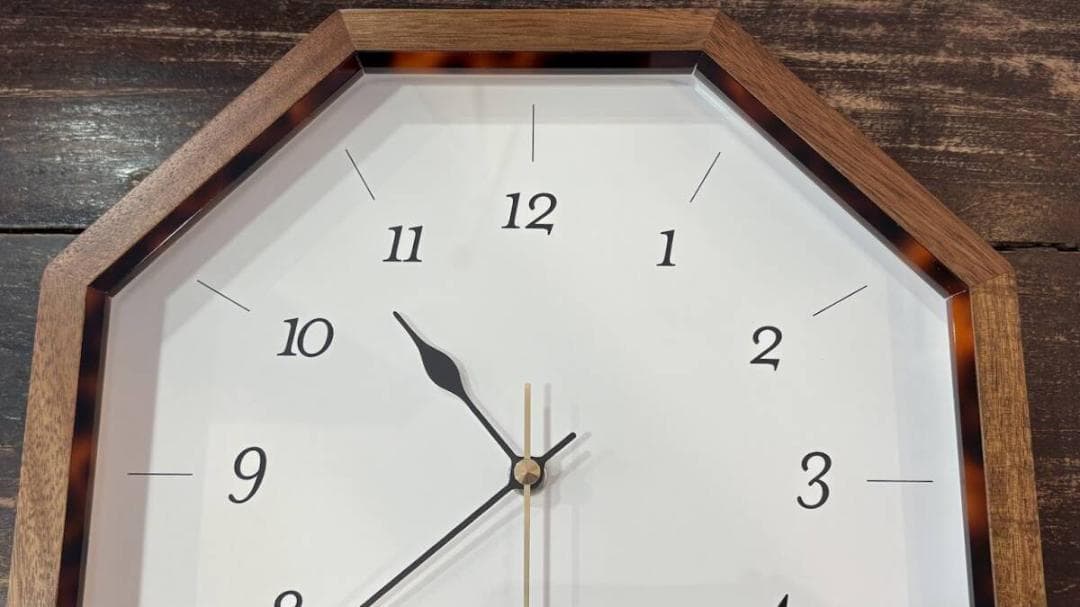 掛け時計 ウォールクロック シンプル 八角形 風水 べっ甲調 木フレーム