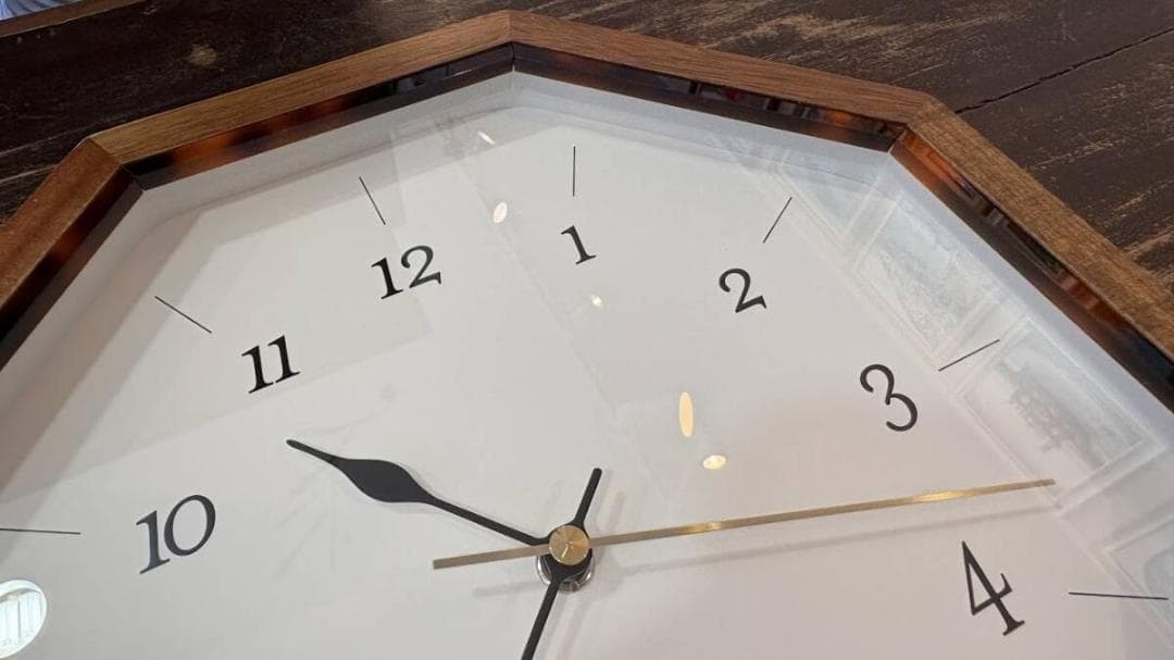 掛け時計 ウォールクロック シンプル 八角形 風水 べっ甲調 木フレーム