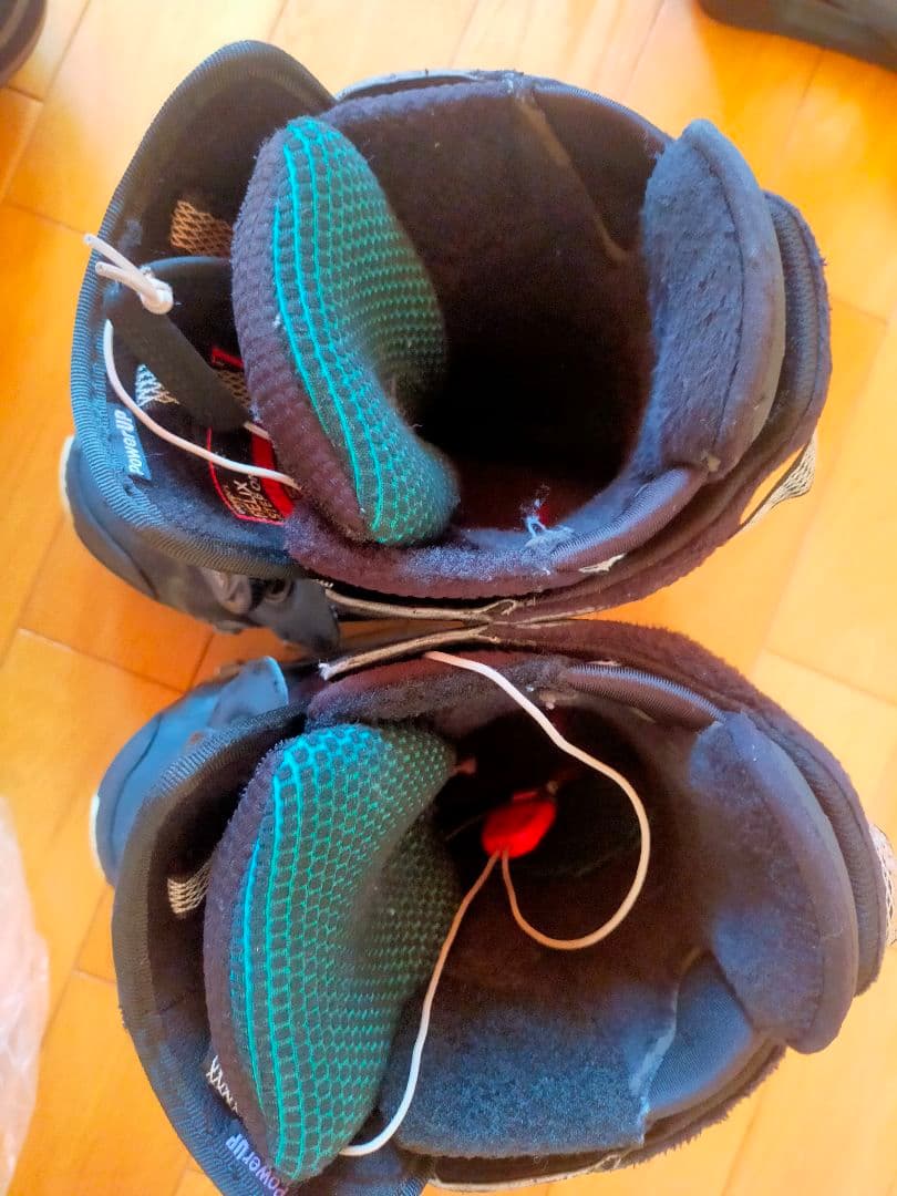 更に値下げ！スノーボードブーツとビンディングBURTONステップオンセット