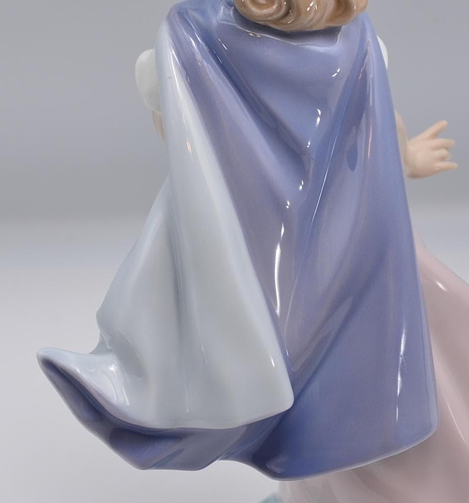 ヤングプリンセス　＃6036　★リヤドロ　スペイン　ポーセリン　光沢仕上げ　絶版