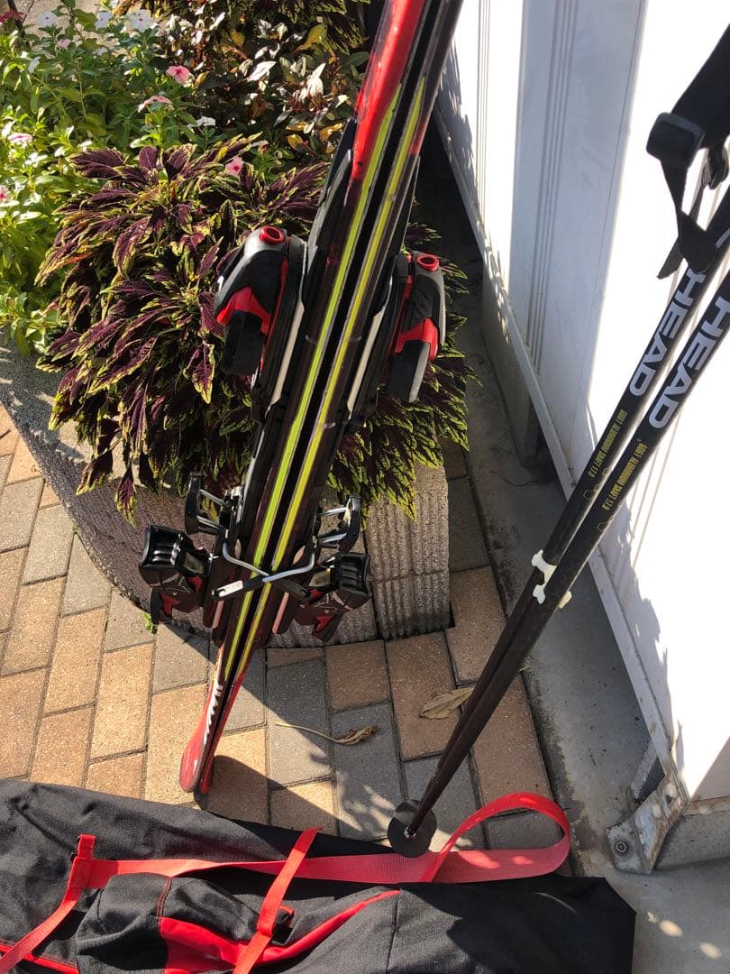 NOMAD SMOKE スキーとストック、ケース付き