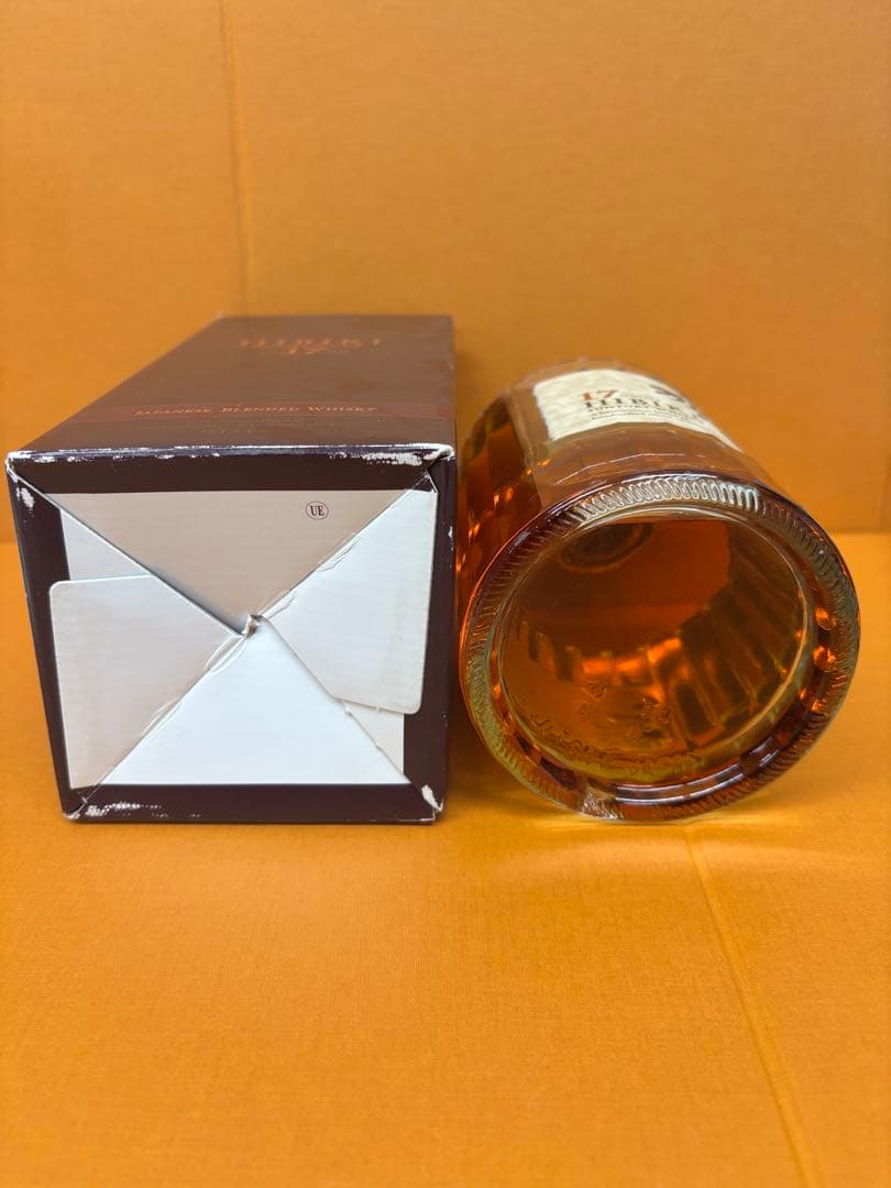 未開栓 サントリ一 響17年 古酒700ml 43% 箱