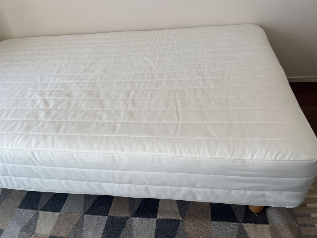 無印 高密度ポケットコイルマットレス 脚付き セミダブル　東京都引取りのみ
