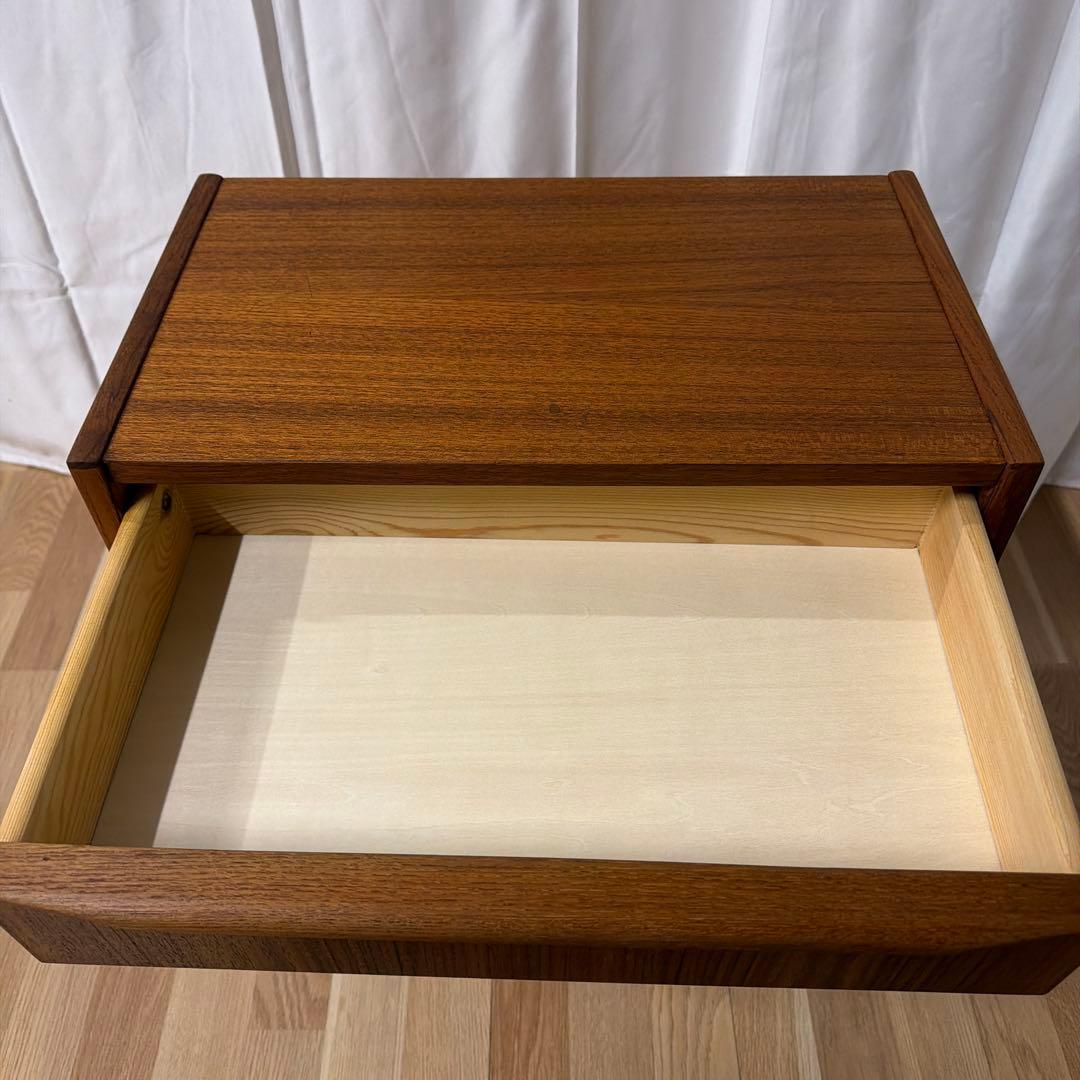 2段チェスト　デンマーク製ヴィンテージ家具