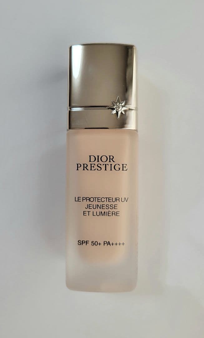 Dior プレステージ ホワイト ル プロテクター UV ルミエール BB00