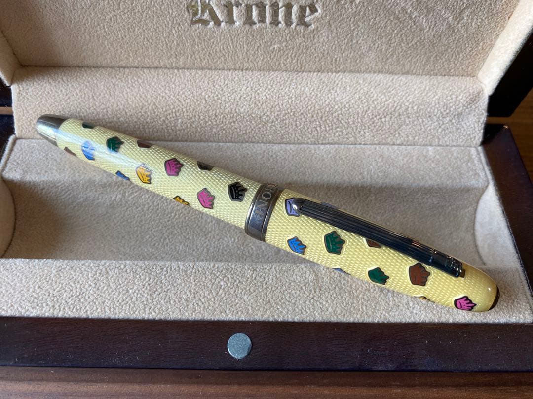 クローネ　万年筆