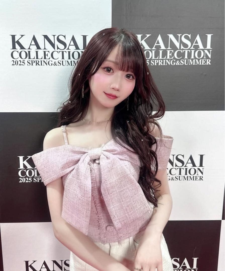 早い物勝ち！大谷映美里着用LIP SERVICEツイードリボンオフショルトップス