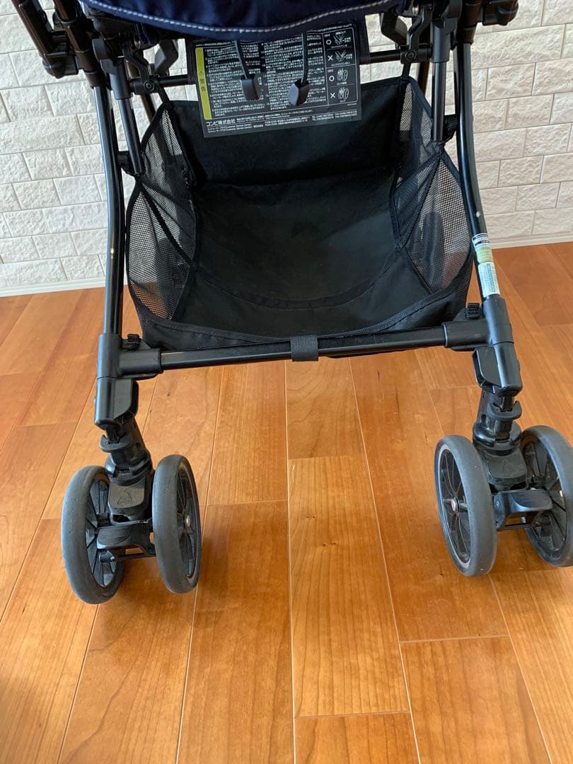 Combi ベビーカー　スゴカル4キャス compact エッグショック