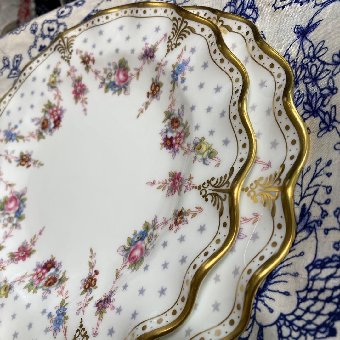 ロイヤルクラウンダービーロイヤルアントワネット　20.5cmプレート２枚