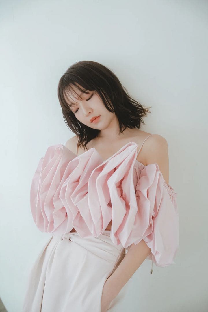 トップス andequal volume off shoulder blouse
