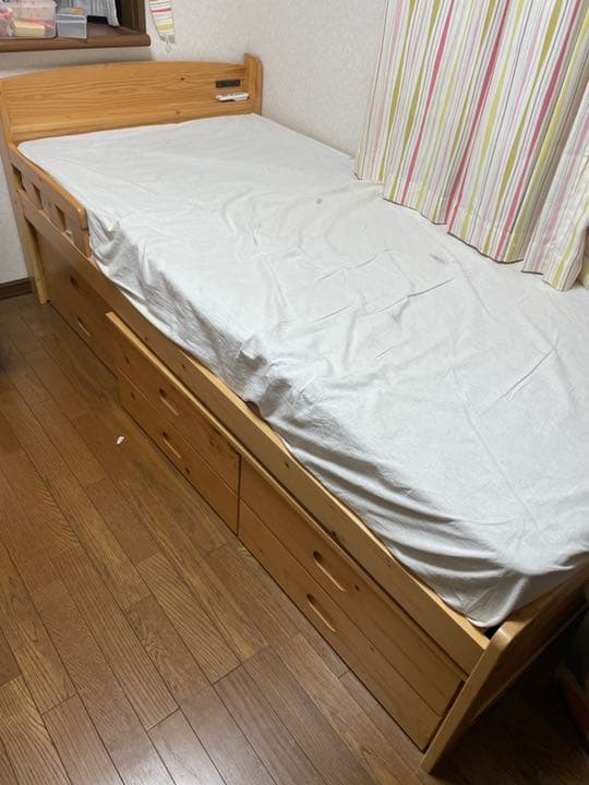 シングルベッド引き出し付き