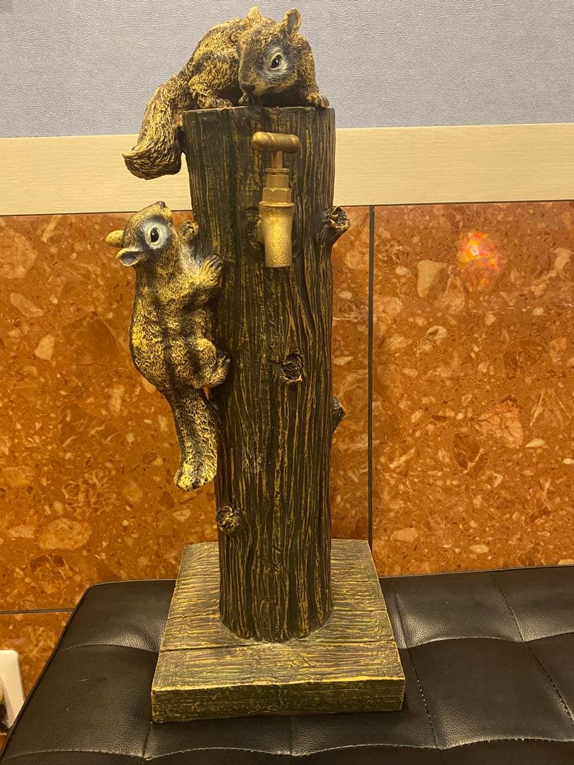 リスデザインの水栓柱　希少デザイン