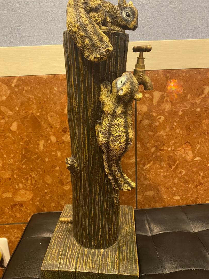 リスデザインの水栓柱　希少デザイン