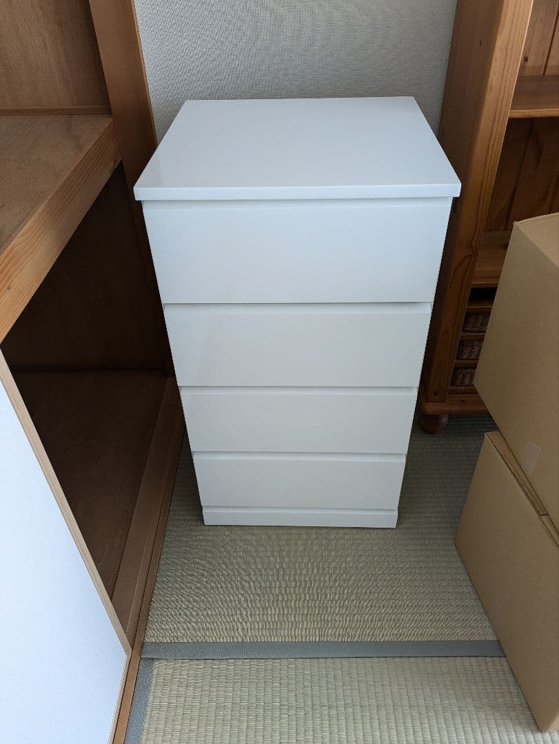 【美品】ホワイト 4段チェスト